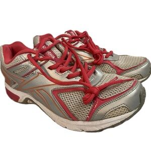 GOOD Reebok Women's Quickchase, Steel/Silver Metallic/Blazing Pink Size 10